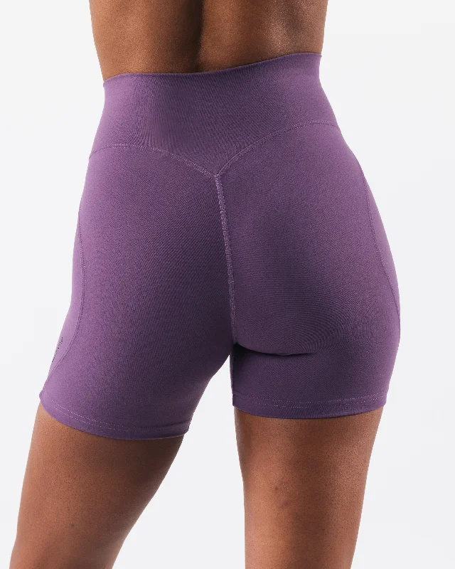 Aura Short 5"" - Aster