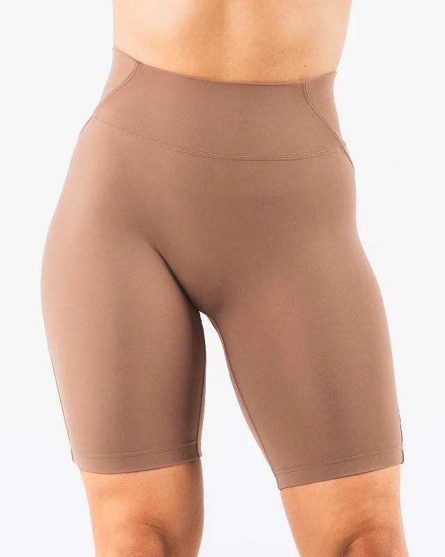 Aura Short 9"" - Oak