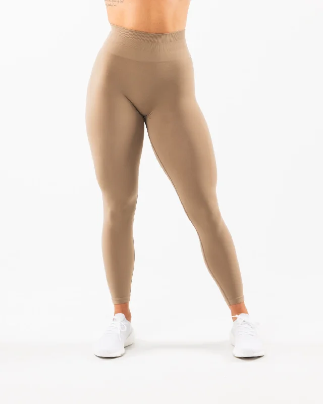 Amplify Legging - Chai