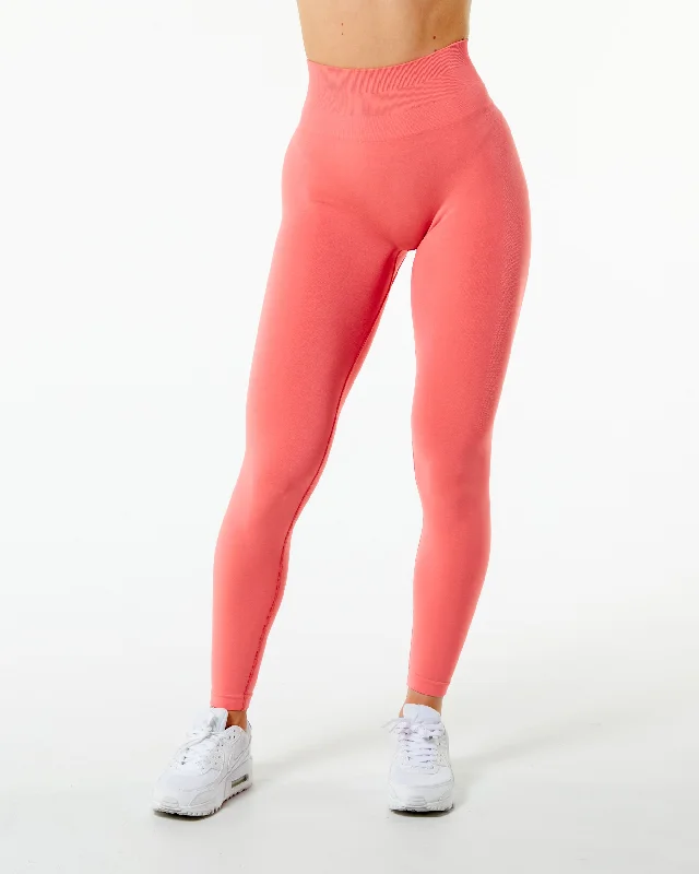 Amplify Legging - Pixel Pink