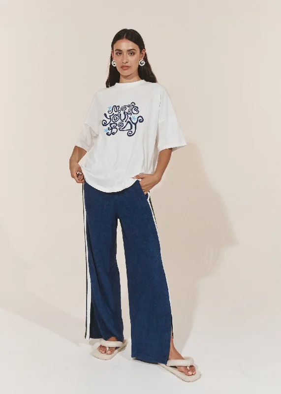 Oversized Swirly Move Your Body T-Shirt - White/Blues