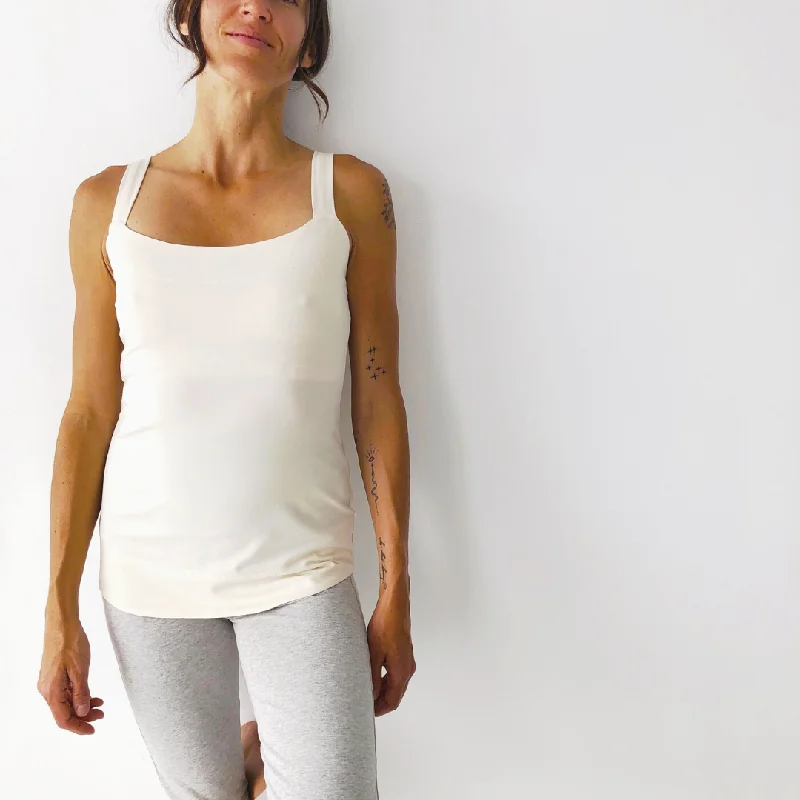 THE ANAHATA YOGA TANK