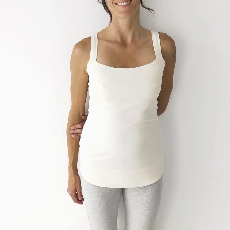 THE ANAHATA YOGA TANK