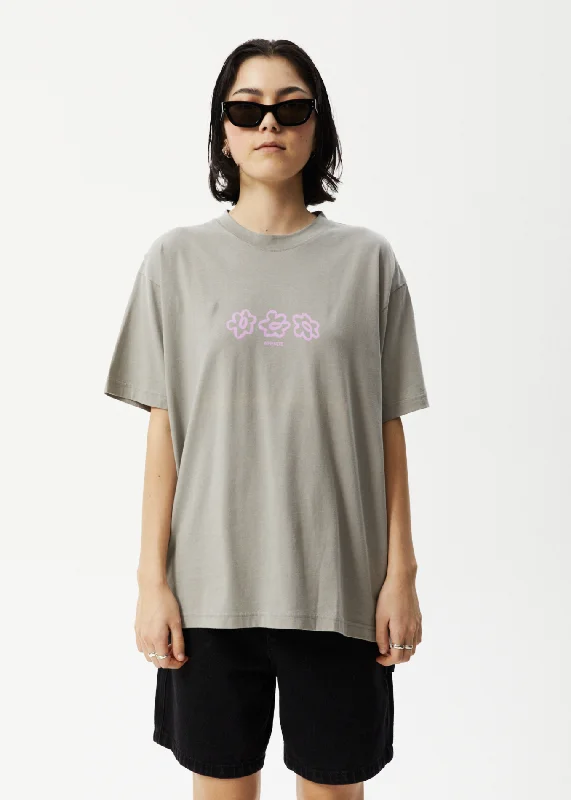 AFENDS Womens Lily Slay - Oversized Graphic T-Shirt - Olive Print Jacquard Patchwork AFENDS Womens Lily Slay - Oversized Graphic T-Shirt - Olive Print Jacquard Patchwork
