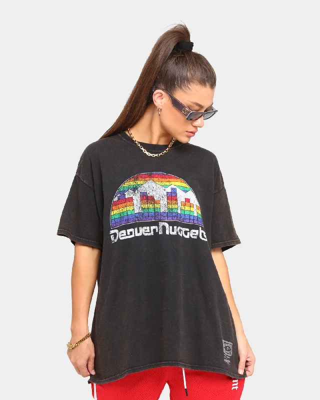 Mitchell & Ness Denver Nuggets Oversized Logo Short Sleeve T-Shirt Vintage Black Elasticated Padded Insulated Mitchell & Ness Denver Nuggets Oversized Logo Short Sleeve T-Shirt Vintage Black Elasticated Padded Insulated