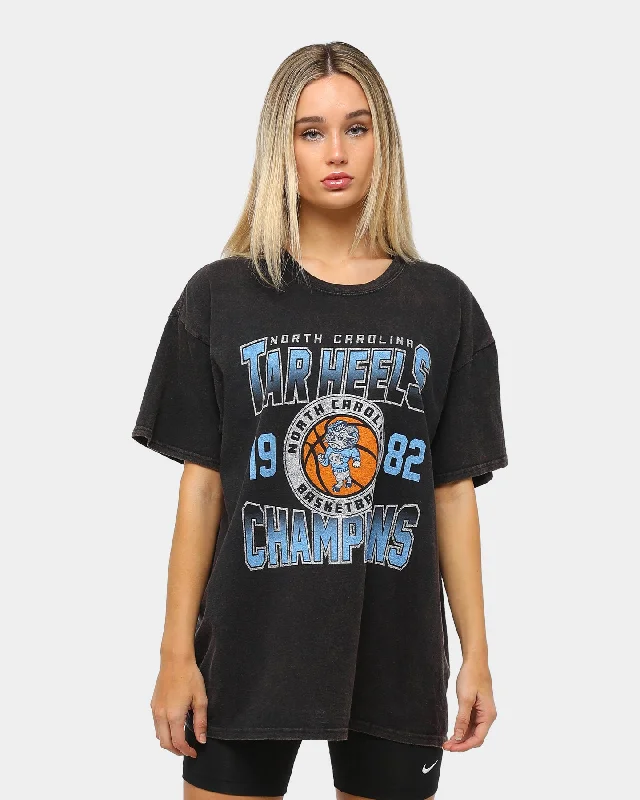 National Collegiate Athletic ASSC UNC Collegiate '82 Tar Heels Vintage T-Shirt Black Wash Spandex Blend Rayon Blend Denim Blend