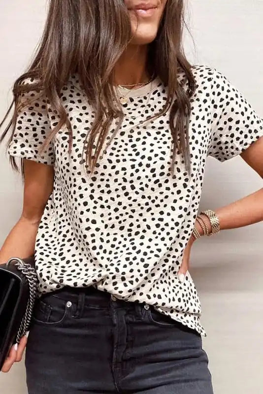 Short-sleeved round neck pullover loose casual t-shirt for women Rayon Fabric Velvet Fabric Corduroy Fabric Short-sleeved round neck pullover loose casual t-shirt for women Rayon Fabric Velvet Fabric Corduroy Fabric
