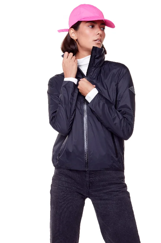 PELLY | WOMEN'S (RECYCLED) ULTRALIGHT WINDSHELL JACKET Tiered Jacket Buttoned Jacket Zippered Jacket