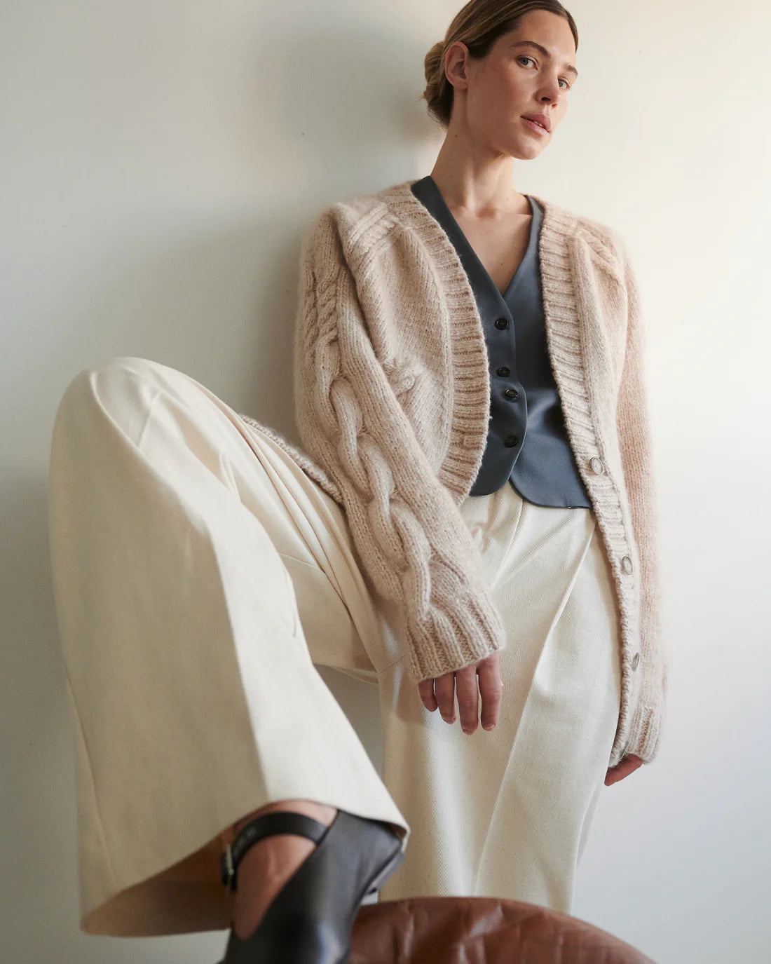 Vilnelė Merino Wool Cardigan Beige Slim Fit Regular Fit Oversized